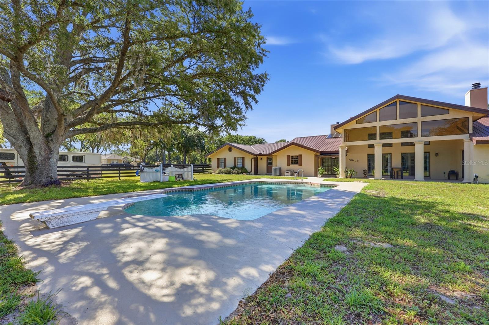 COUNTRYSIDE FARMS - Residential
