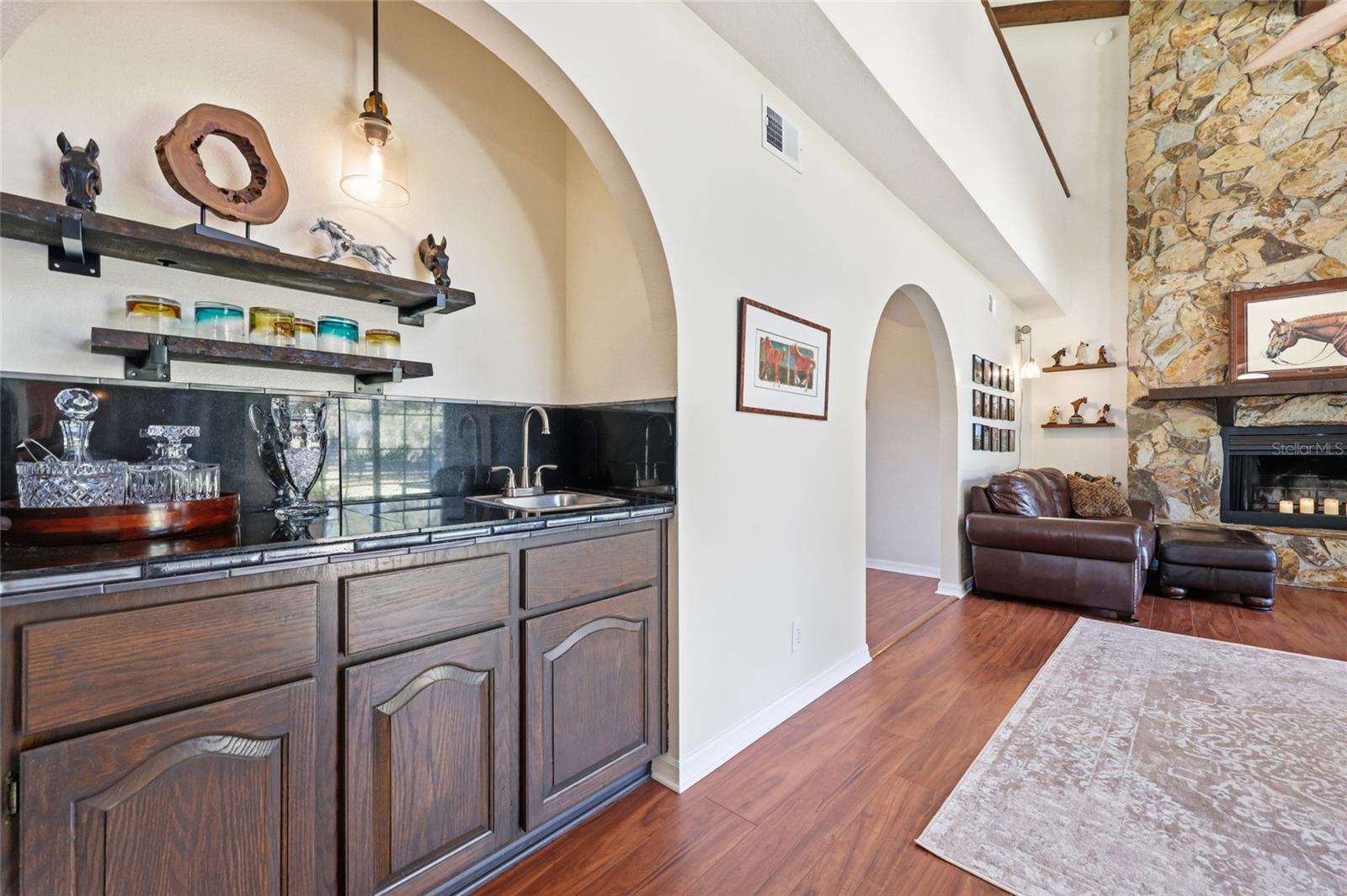 COUNTRYSIDE FARMS - Residential