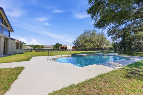 Tiny photo for 9700 SW 67th Terrace, Ocala, FL 34476 (MLS # GC540115)