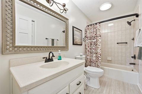 Tiny photo for 9700 SW 67th Terrace, Ocala, FL 34476 (MLS # GC540115)
