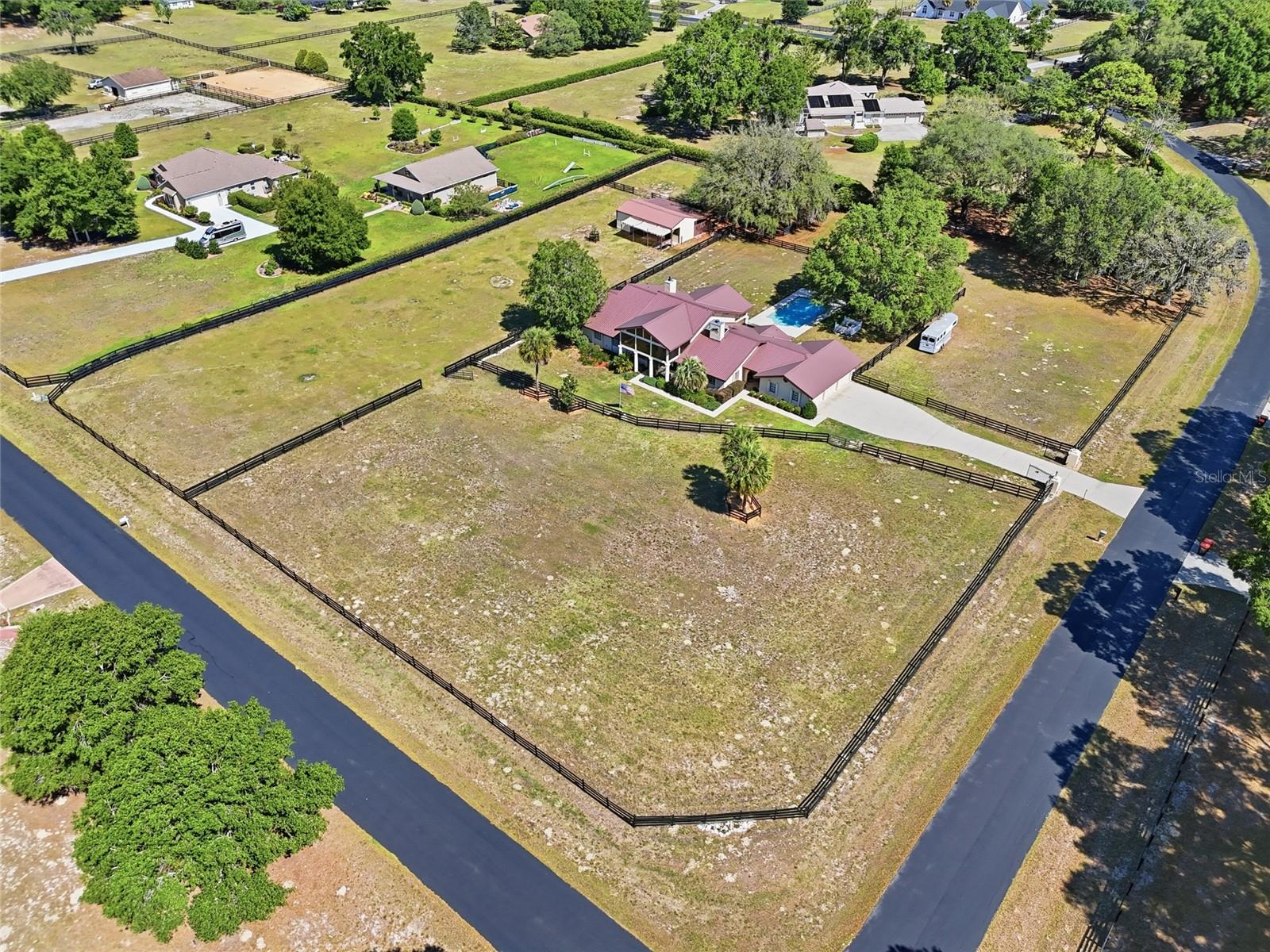 COUNTRYSIDE FARMS - Residential