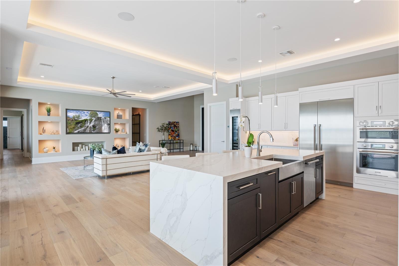 BAYSHORE ESTATES - Residential