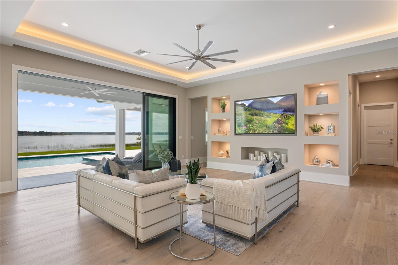 BAYSHORE ESTATES - Residential