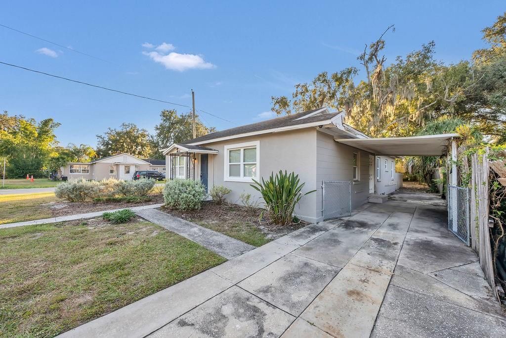 Photo of 1201 5th Street NE, Winter Haven, FL 33881 (MLS # L4957961)