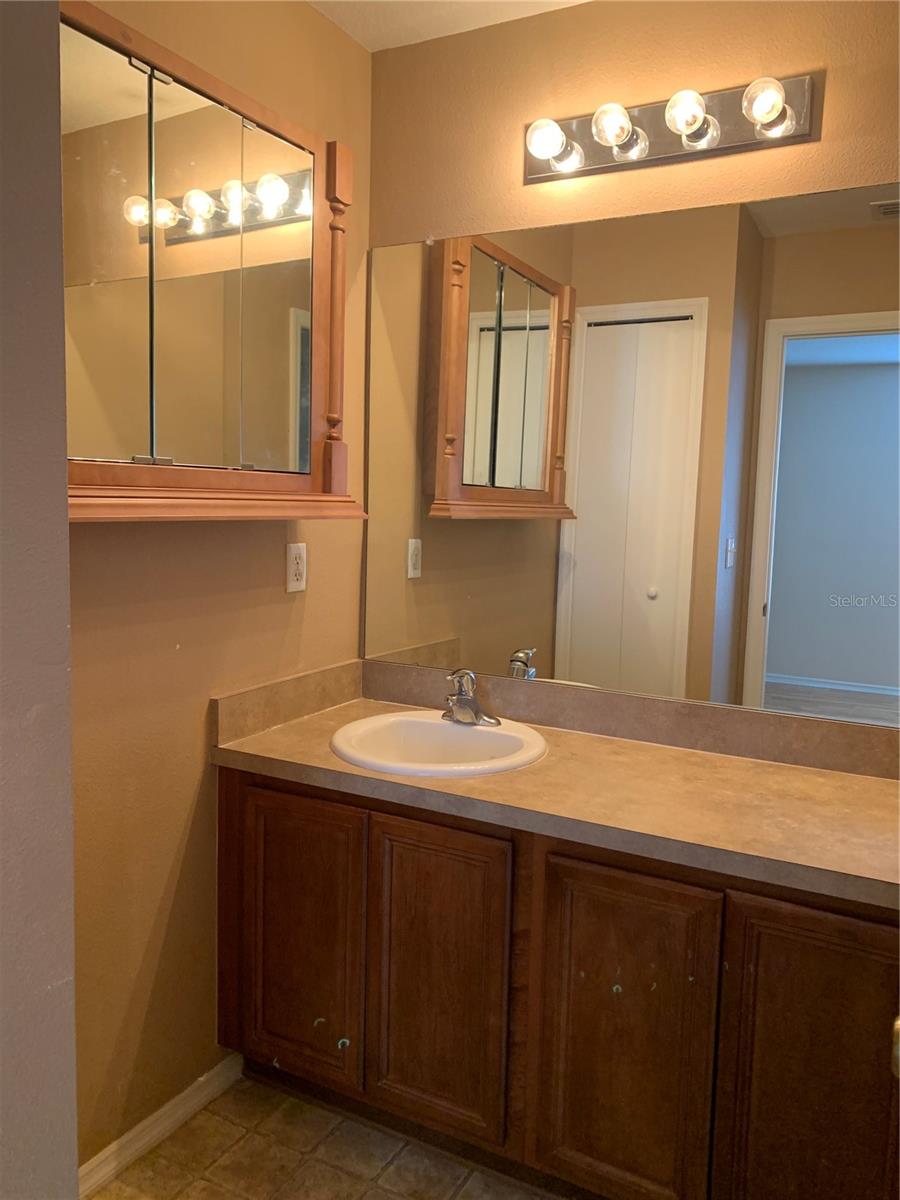 EDGEWATER AT LAKE BRANDON - Residential Lease