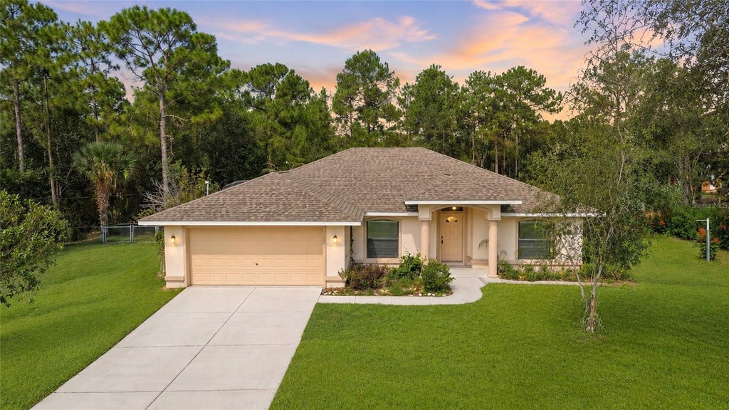 Photo of 8250 SW 138th Terrace, Dunnellon, FL 34432 (MLS # OM730715)