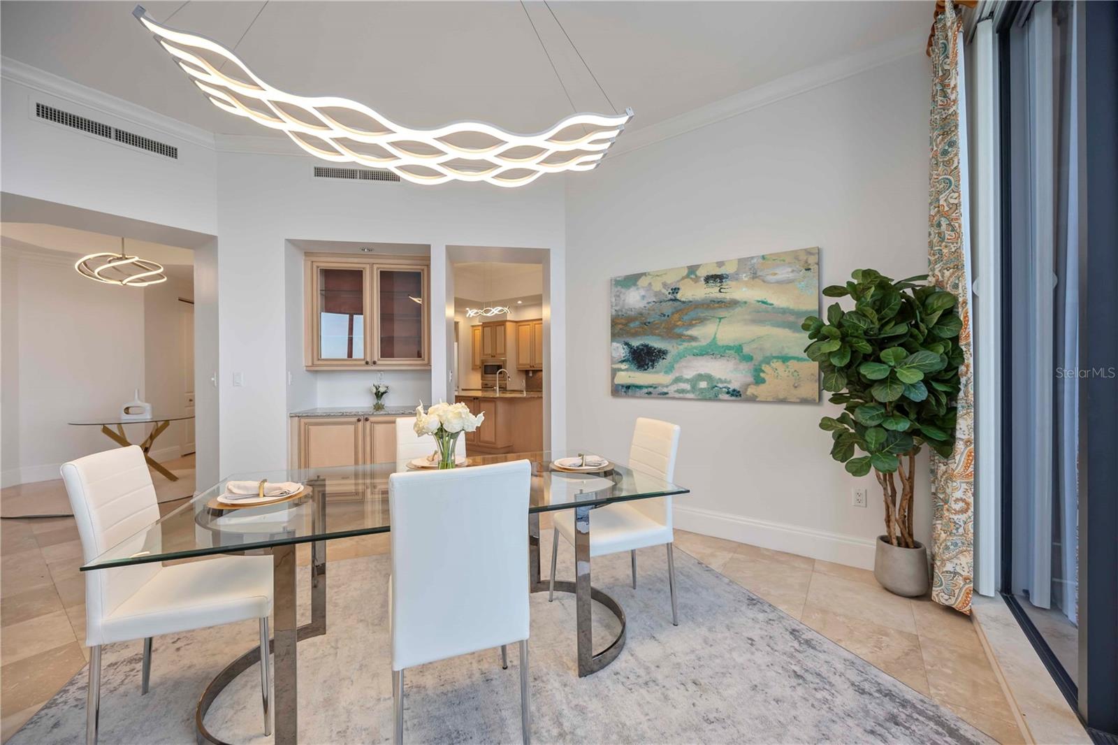 PLAZA AT 05 POINTS RESIDENCES - Residential