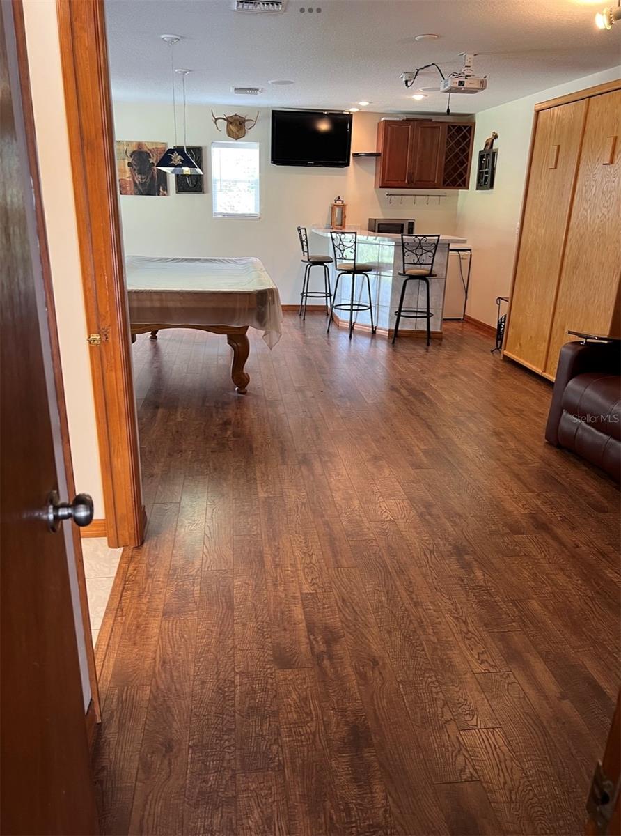 BAY LAKE RANCH - Residential