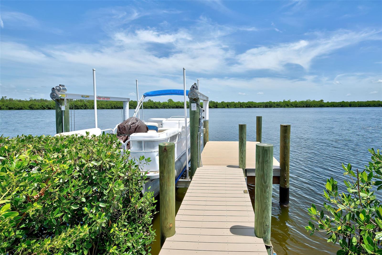 HARBOR WEST - Residential Lease