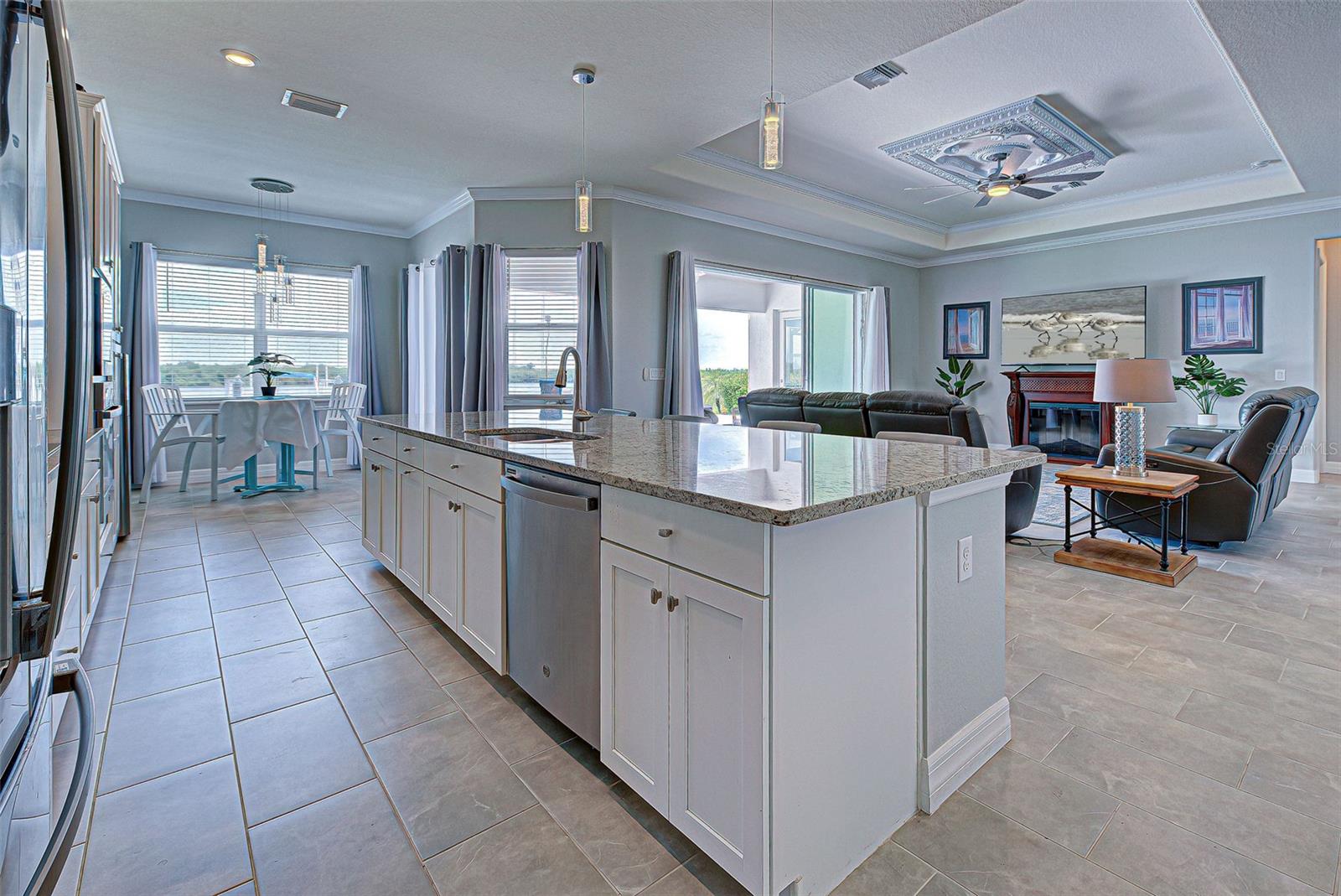 HARBOR WEST - Residential Lease