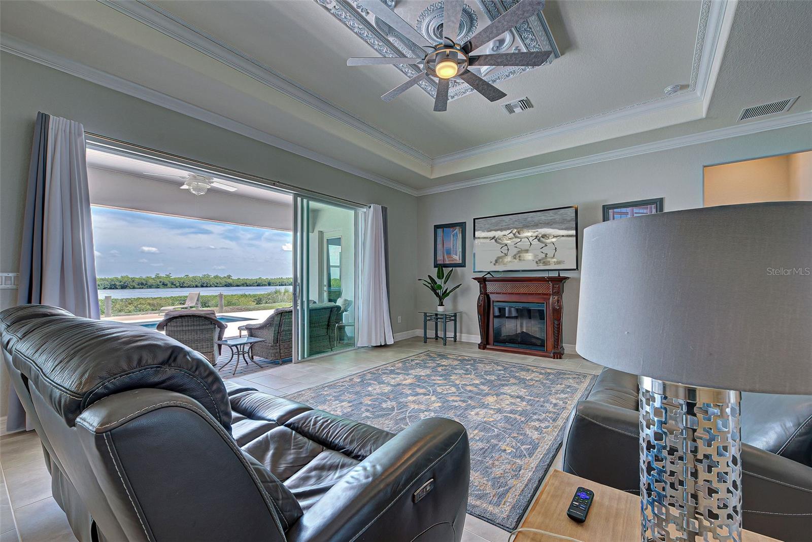HARBOR WEST - Residential Lease