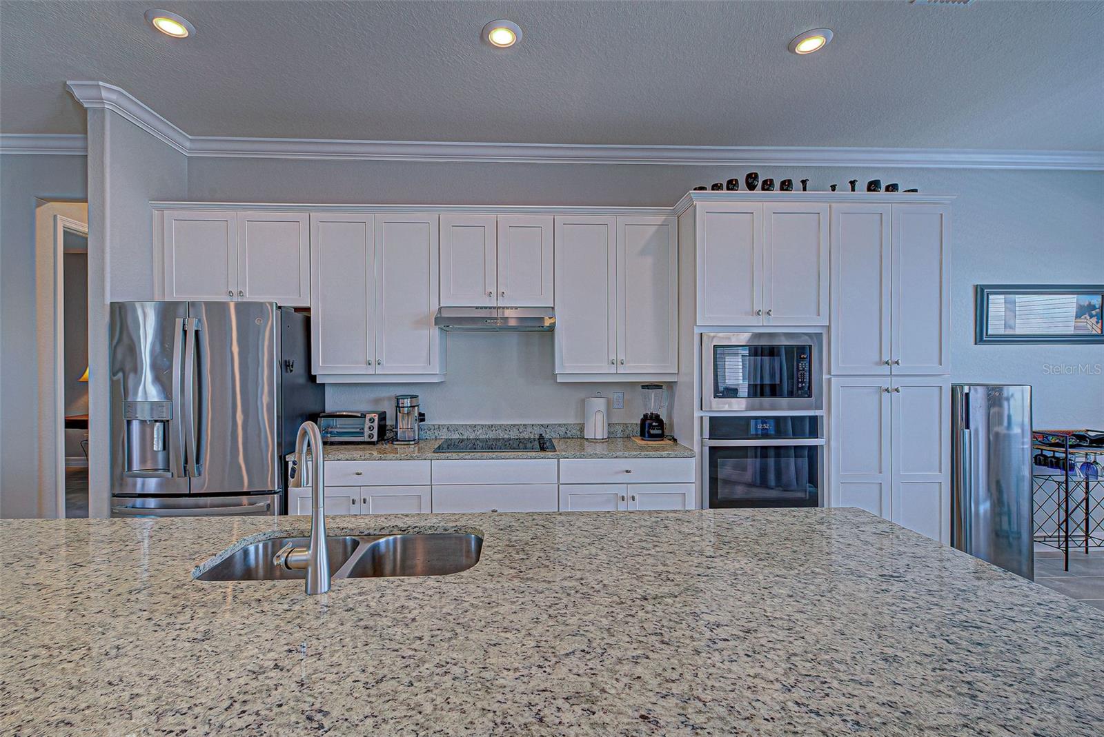 HARBOR WEST - Residential Lease