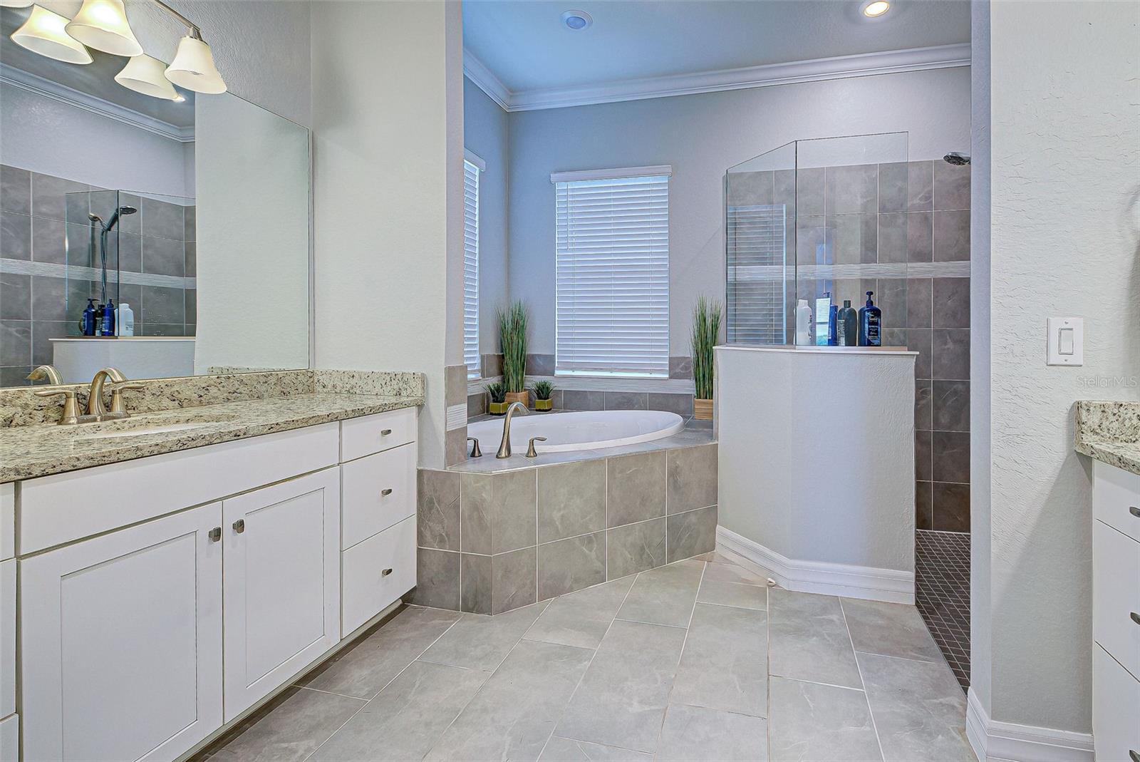 HARBOR WEST - Residential Lease