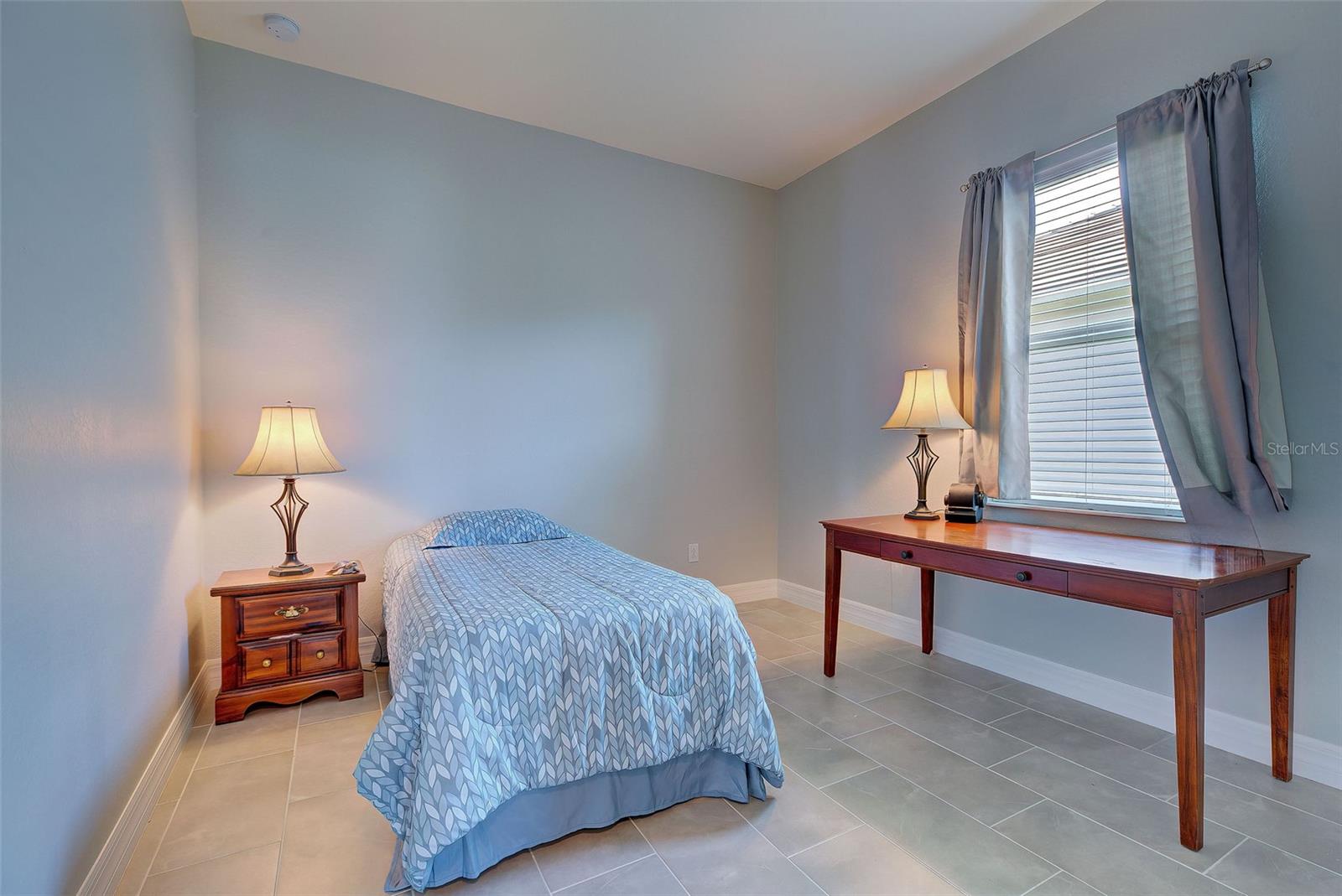 HARBOR WEST - Residential Lease