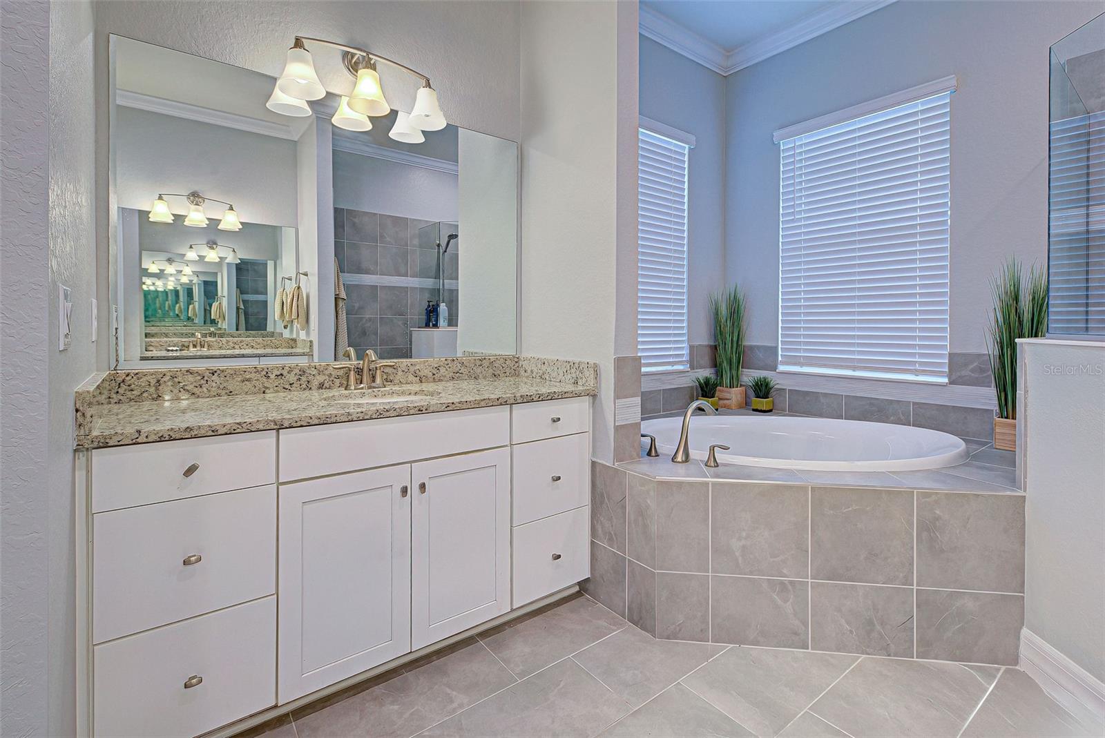 HARBOR WEST - Residential Lease