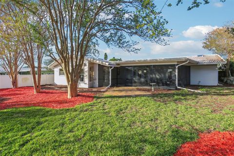 A home in SEMINOLE