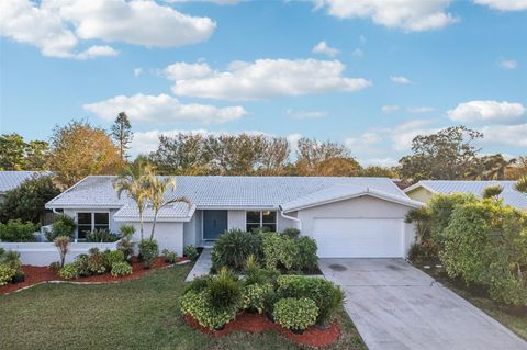 A home in SEMINOLE