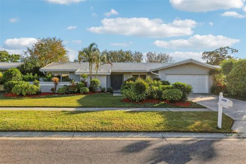 A home in SEMINOLE