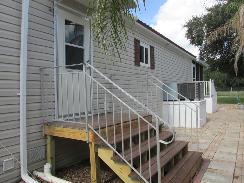Photo of 54 Saddlebag Trail, Lake Wales, FL 33898 (MLS # K4903794)
