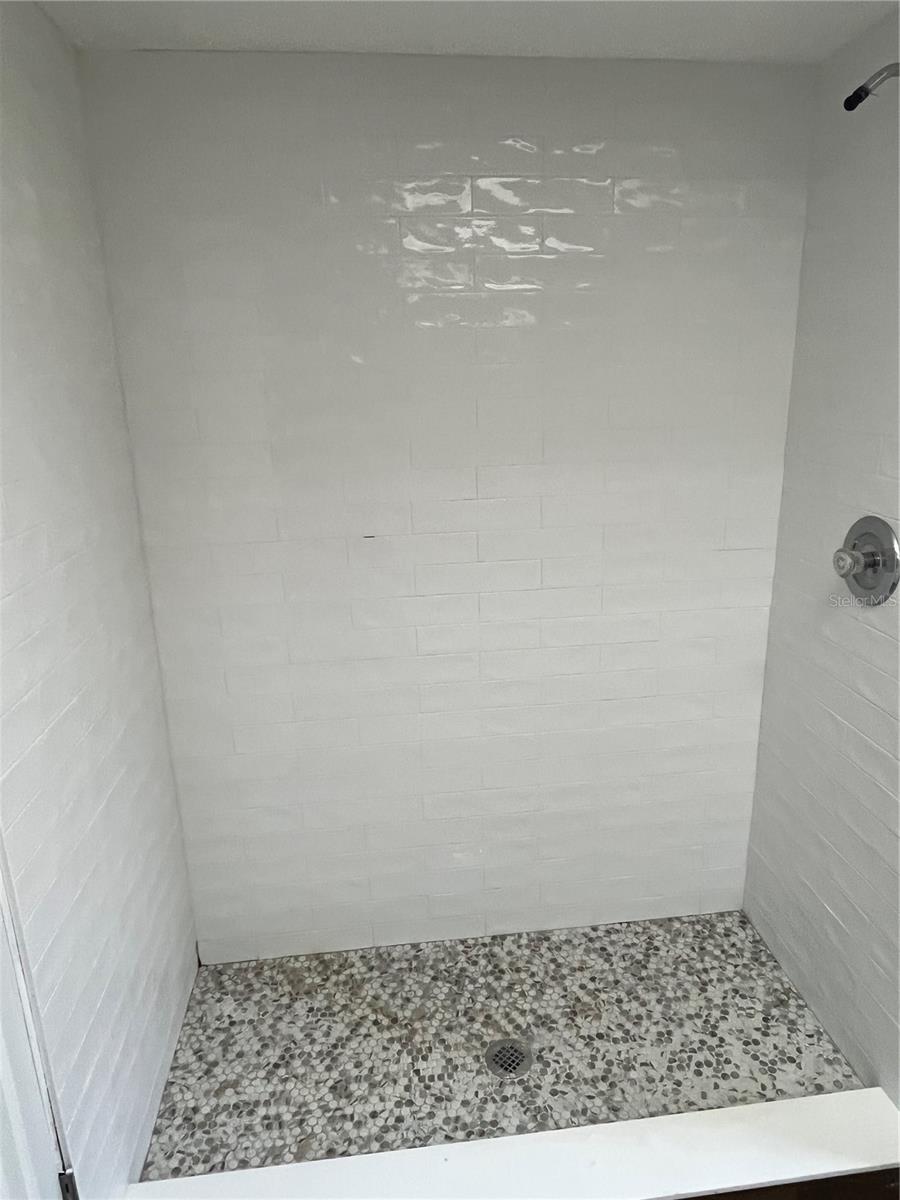 EUSTIS CENTURY OAK ESTATES - Residential Income