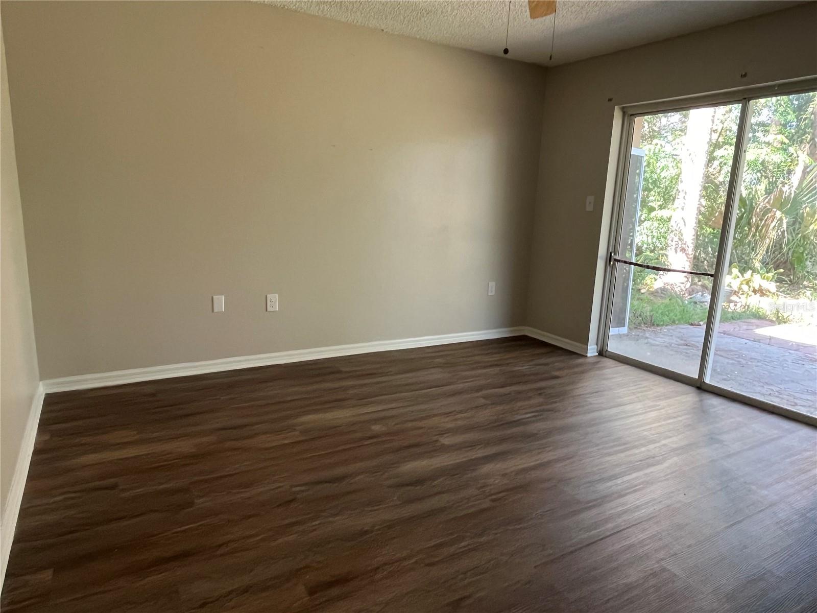 EUSTIS CENTURY OAK ESTATES - Residential Income