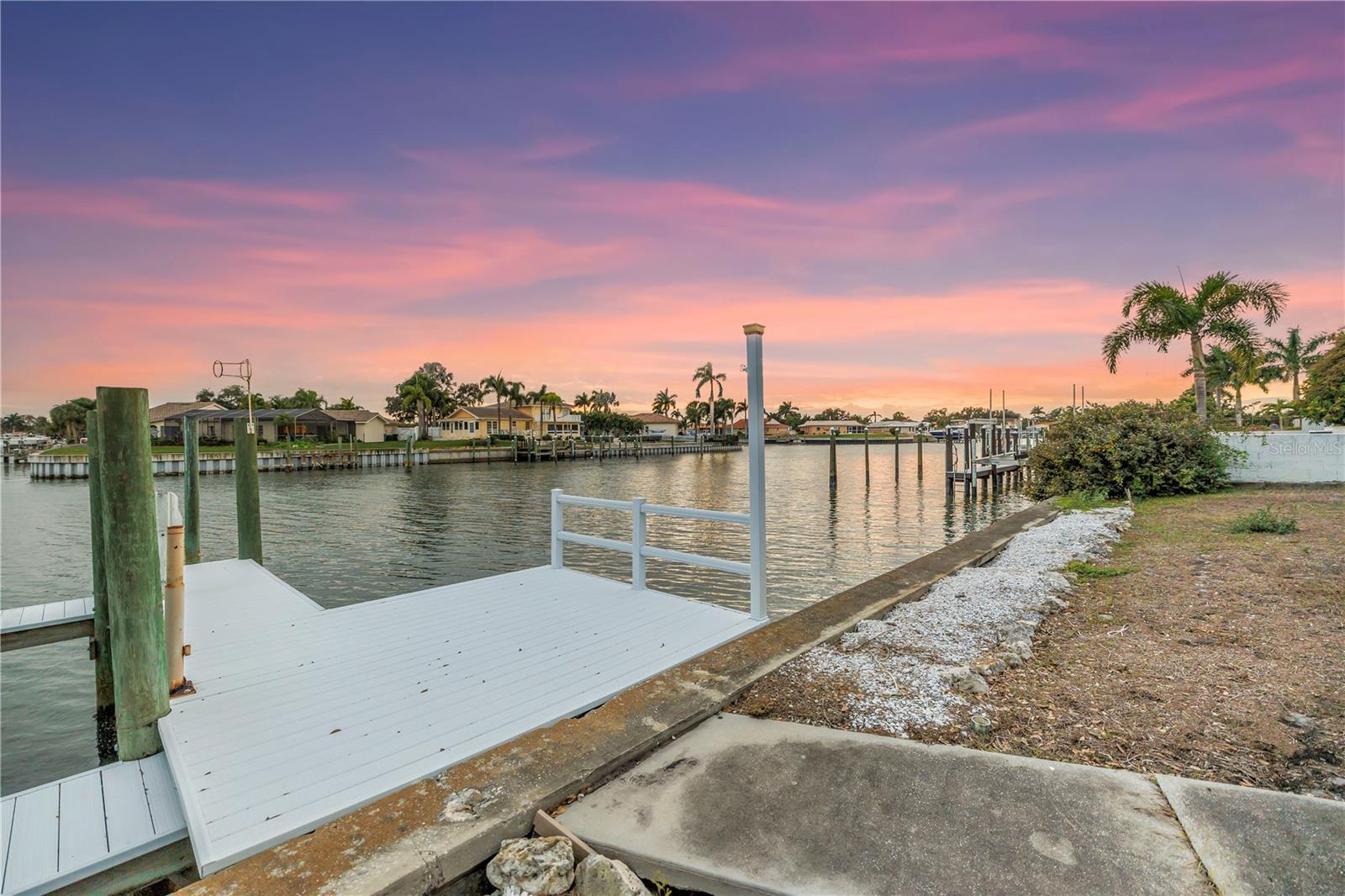 BROADWATER - Residential