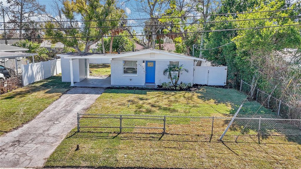 Photo of 6510 W Chelsea Street, Tampa, FL 33634 (MLS # TB8480280)