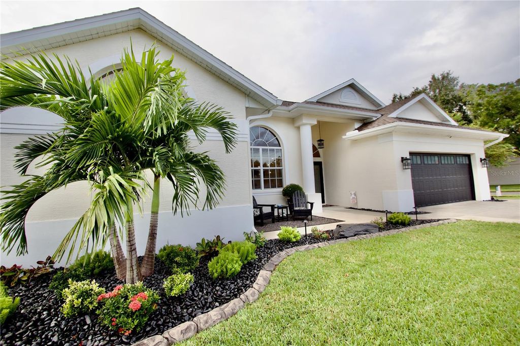 Photo of 9142 Calle Alta, New Port Richey, FL 34655 (MLS # W7879682)