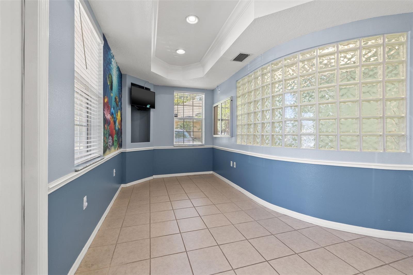 10941 COUNTRYWAY BOULEVARD