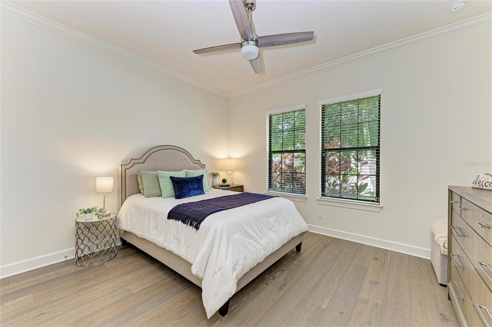 ESPLANADE - Residential