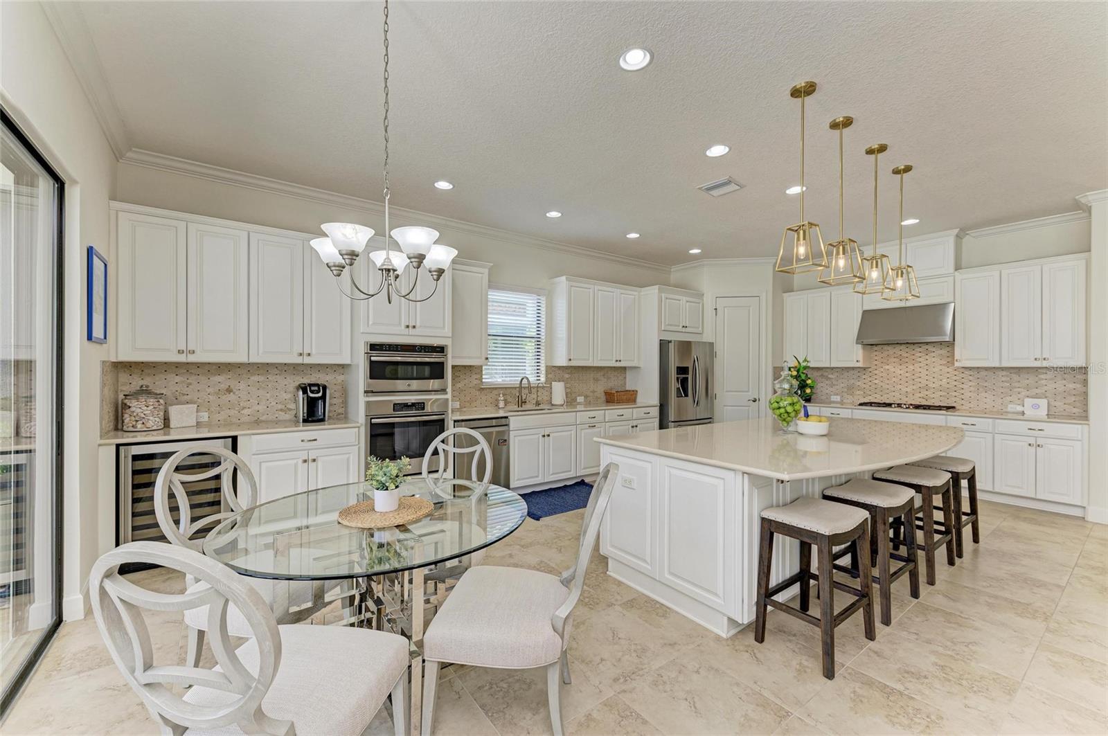 ESPLANADE - Residential