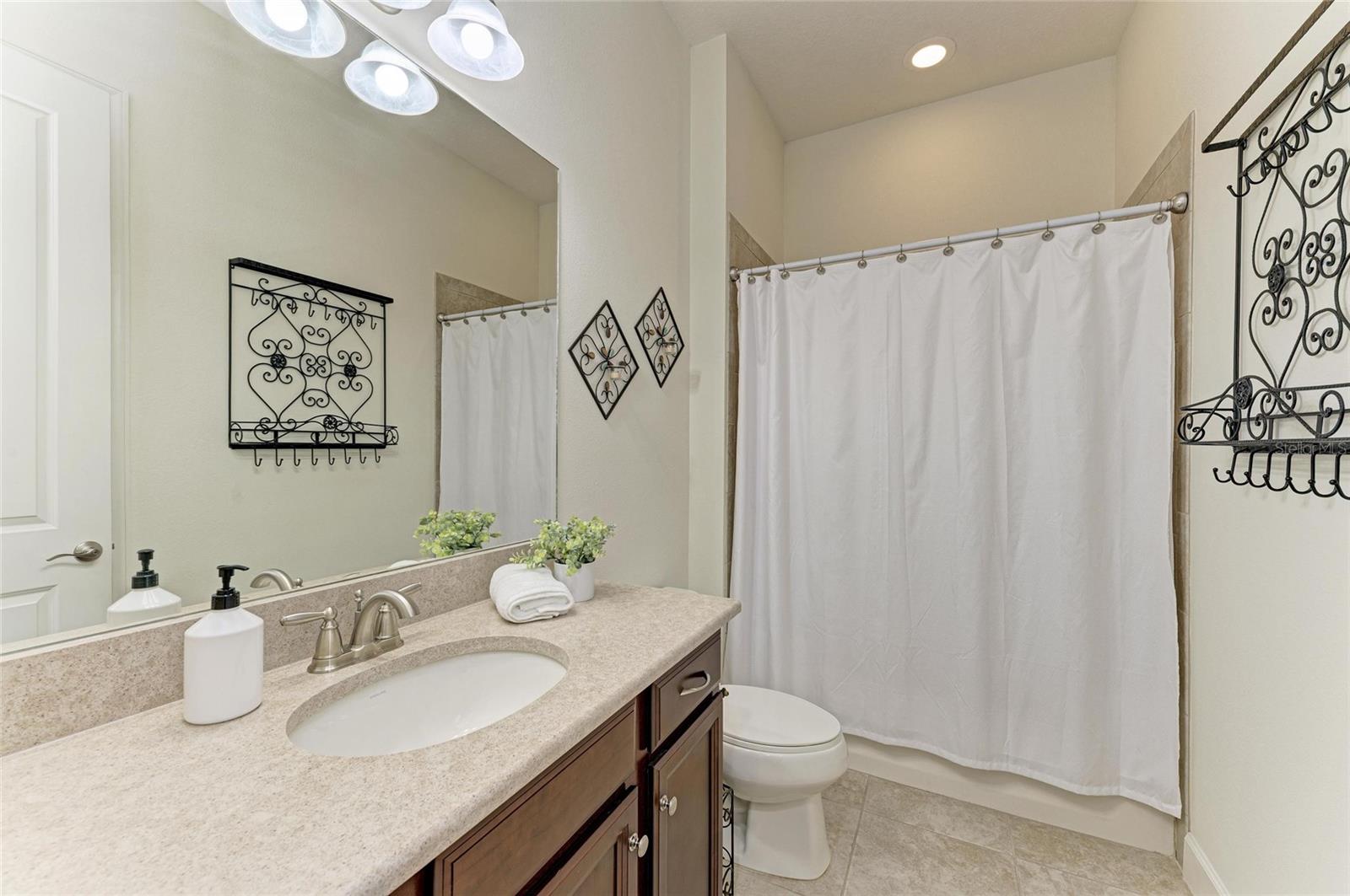 ESPLANADE - Residential