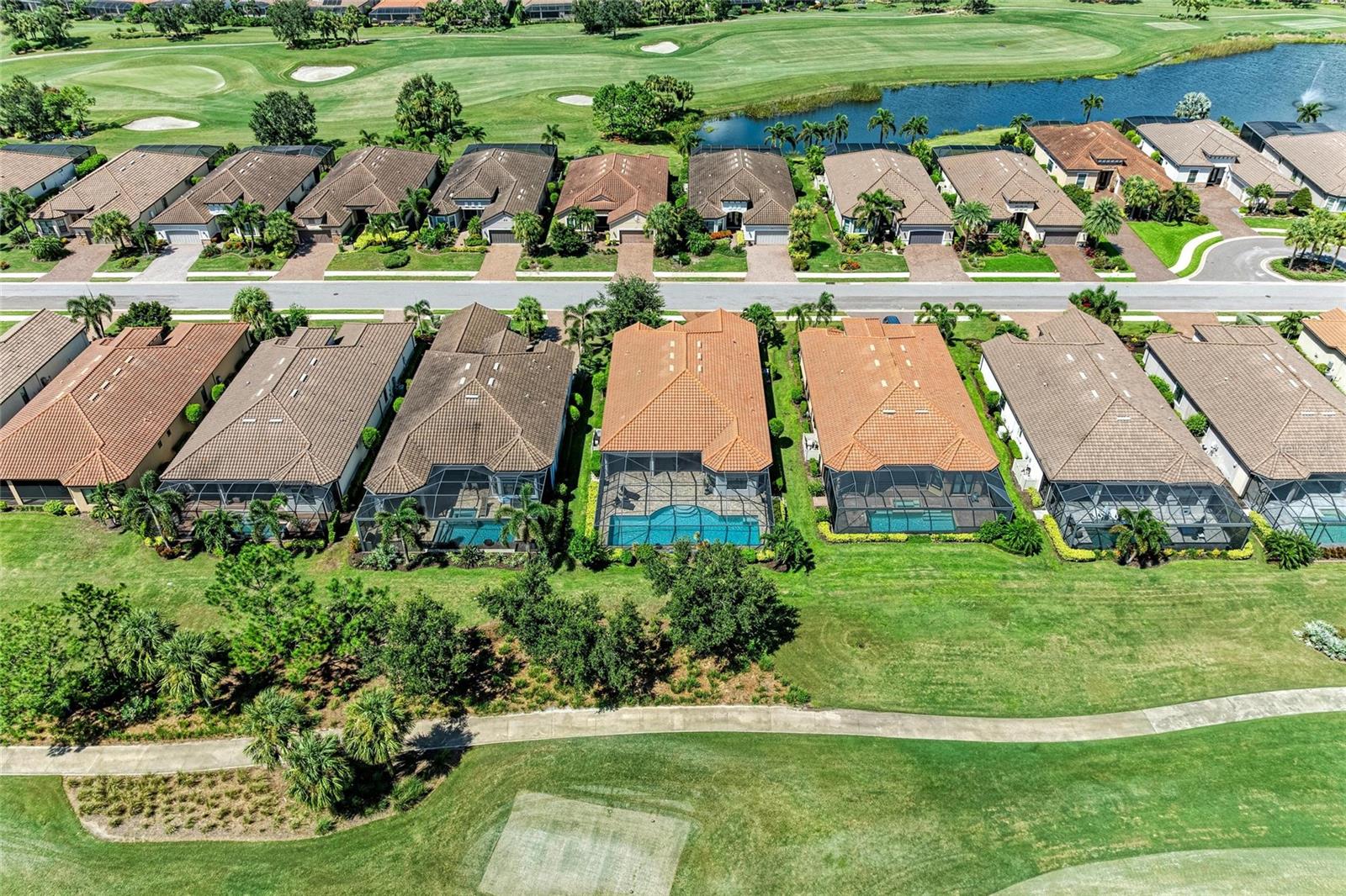 ESPLANADE - Residential