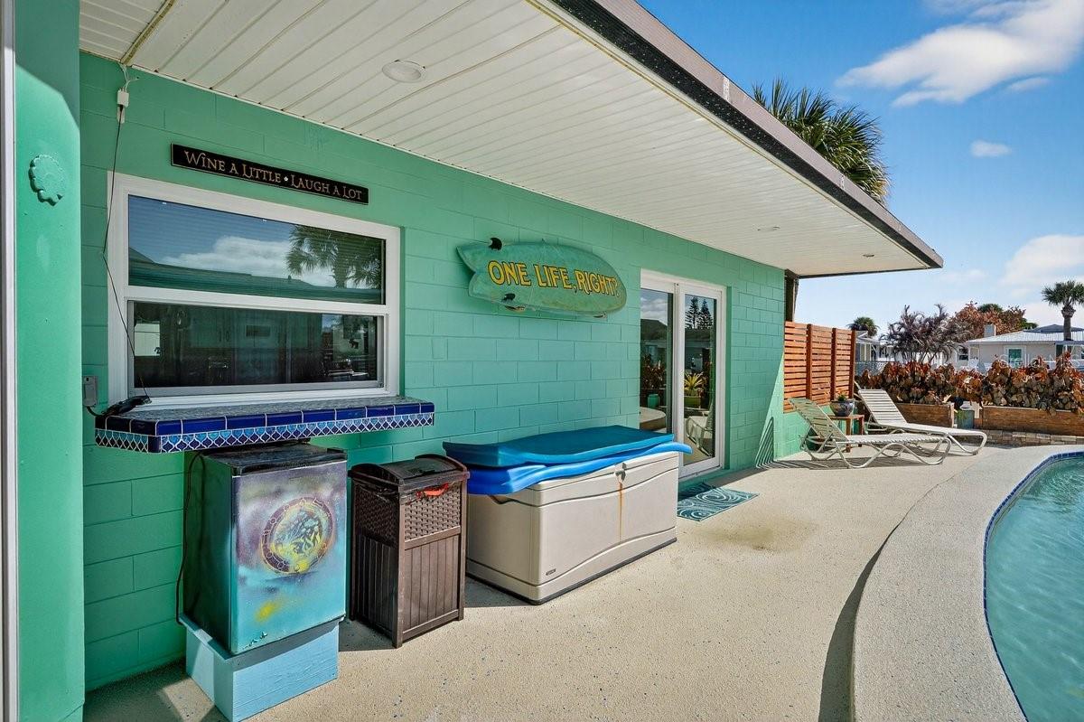 EMERALD ISLE UNIT 01 - Residential