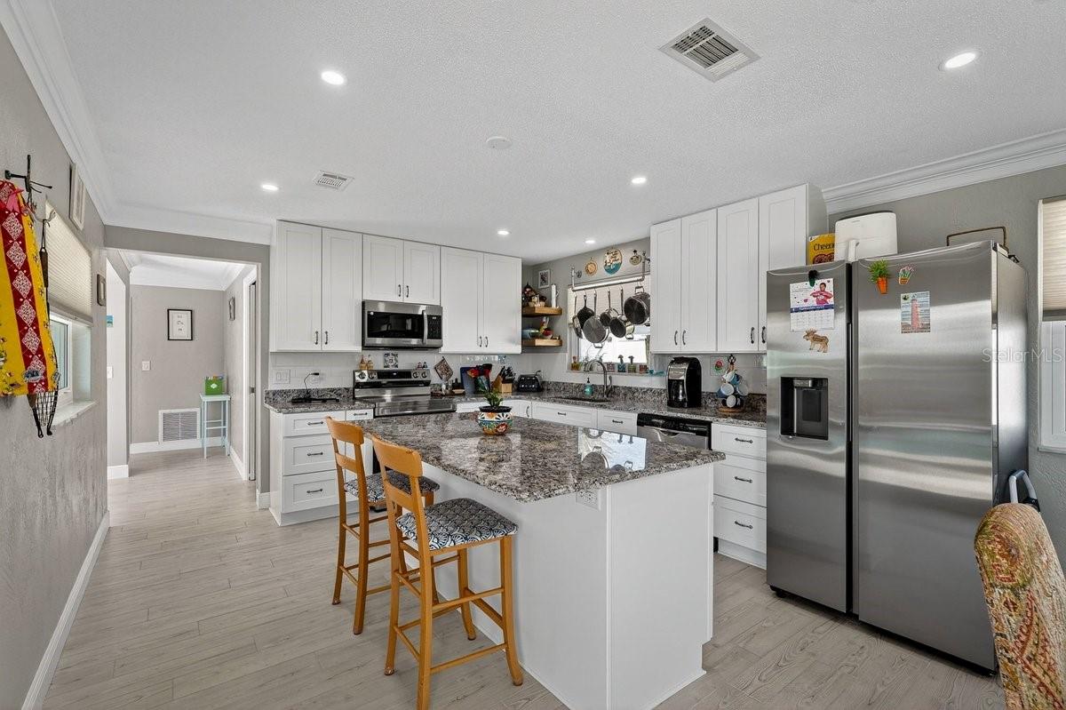 EMERALD ISLE UNIT 01 - Residential