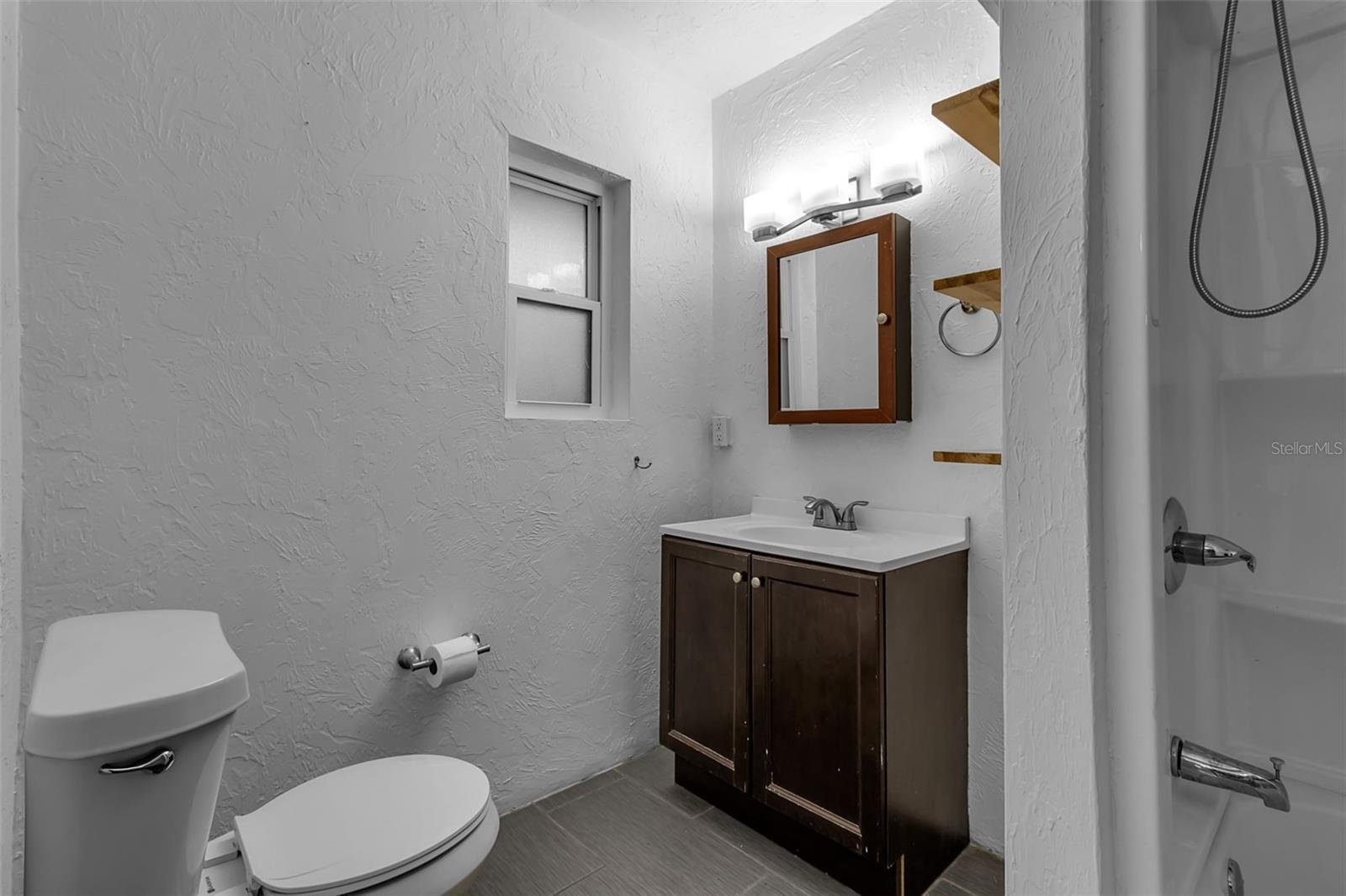 BETTS & CLARK SUB - Residential Income