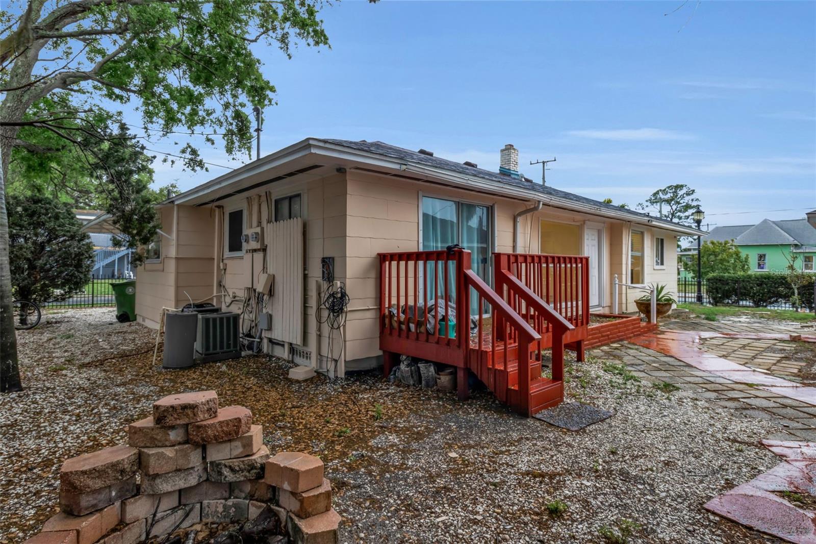 BETTS & CLARK SUB - Residential Income