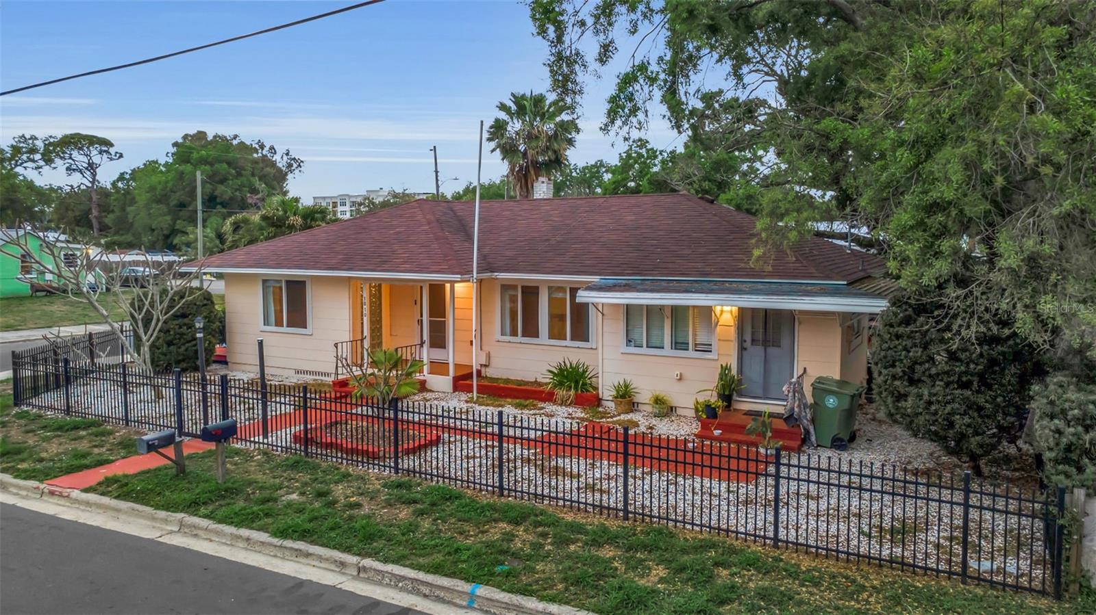 BETTS & CLARK SUB - Residential Income