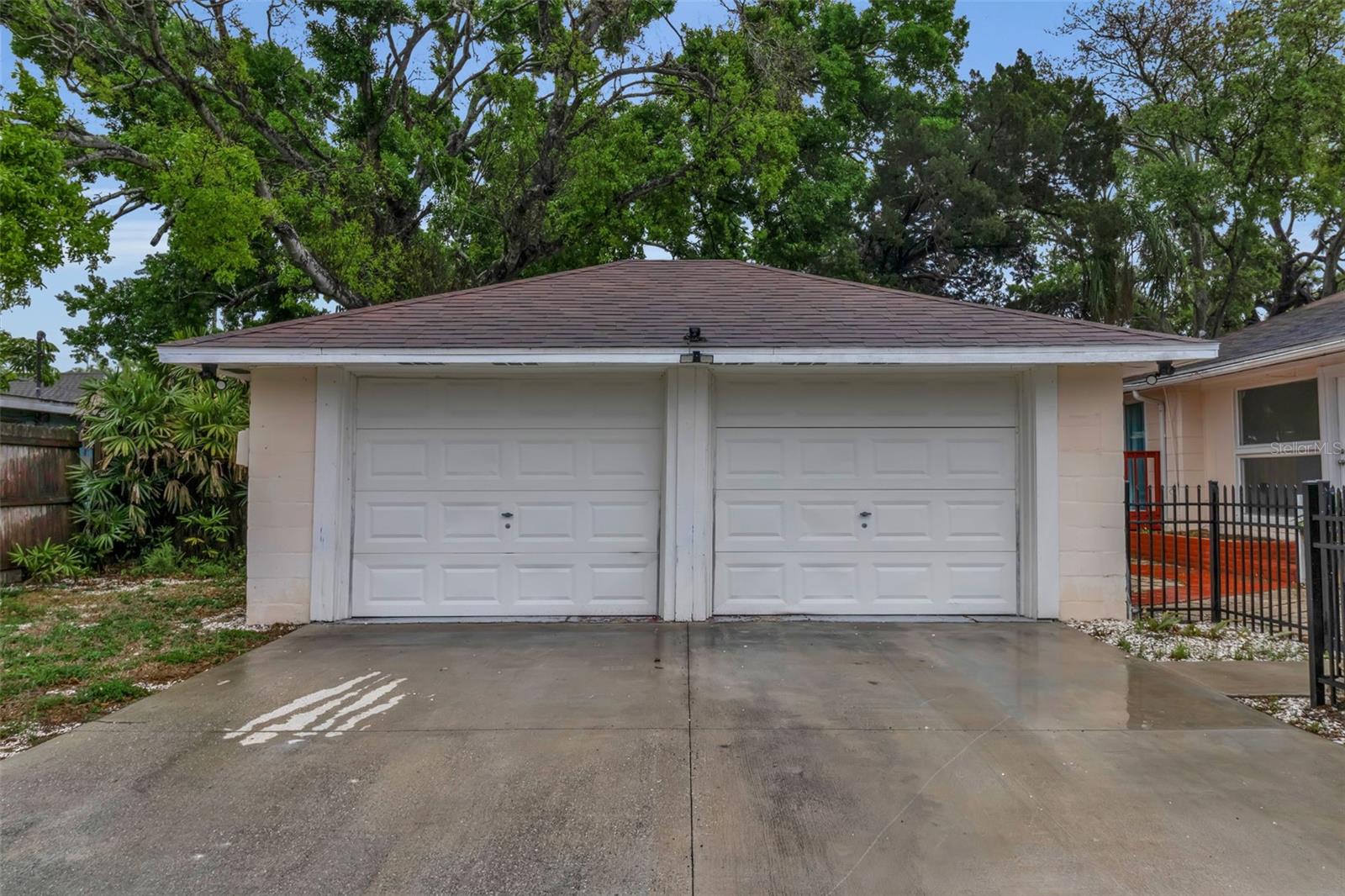 BETTS & CLARK SUB - Residential Income