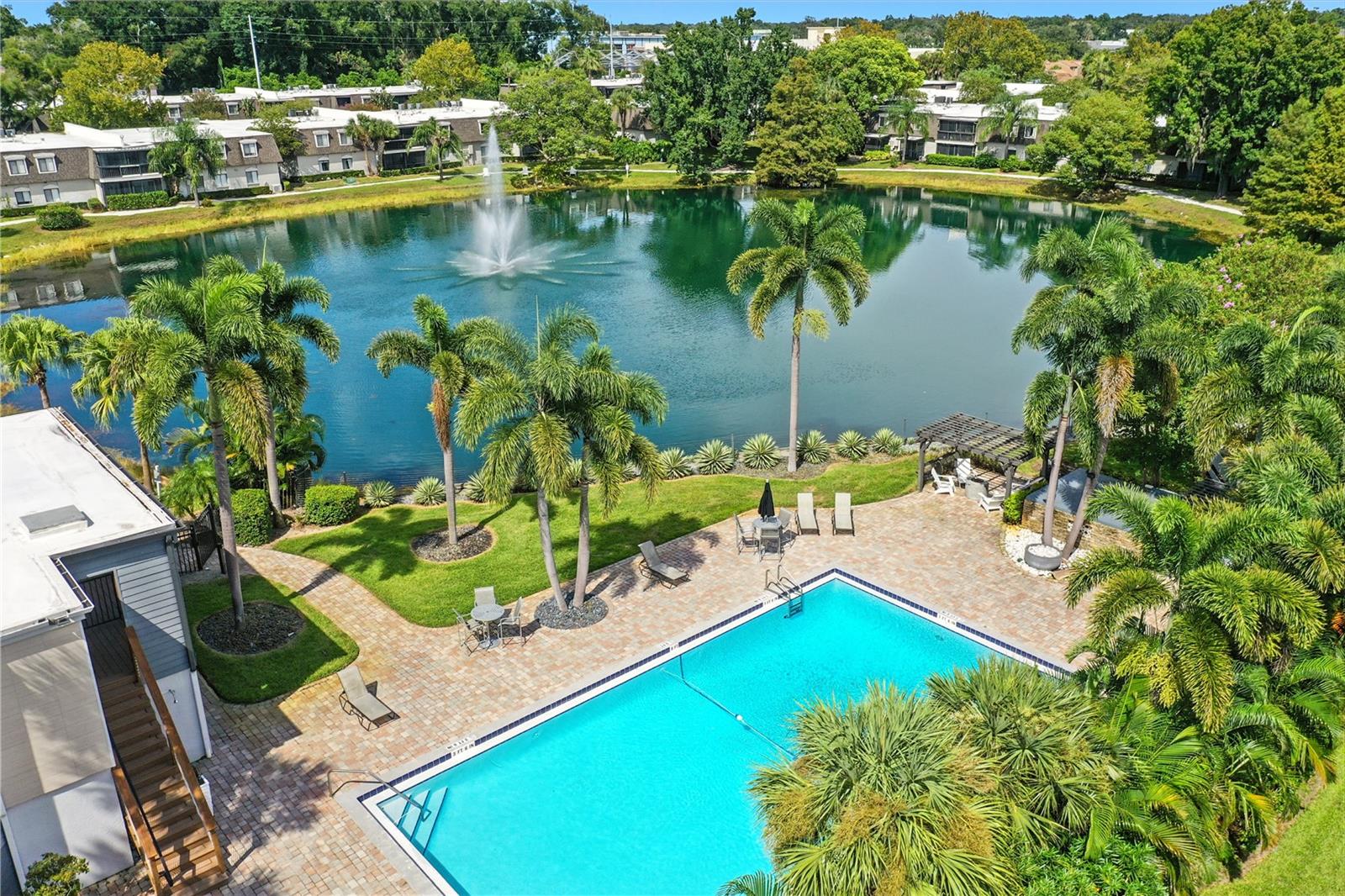 WATERFALL COVE/WINTER PARK - Residential