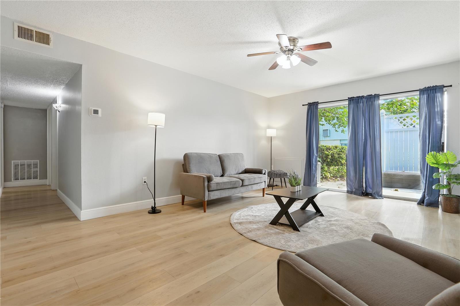 WATERFALL COVE/WINTER PARK - Residential