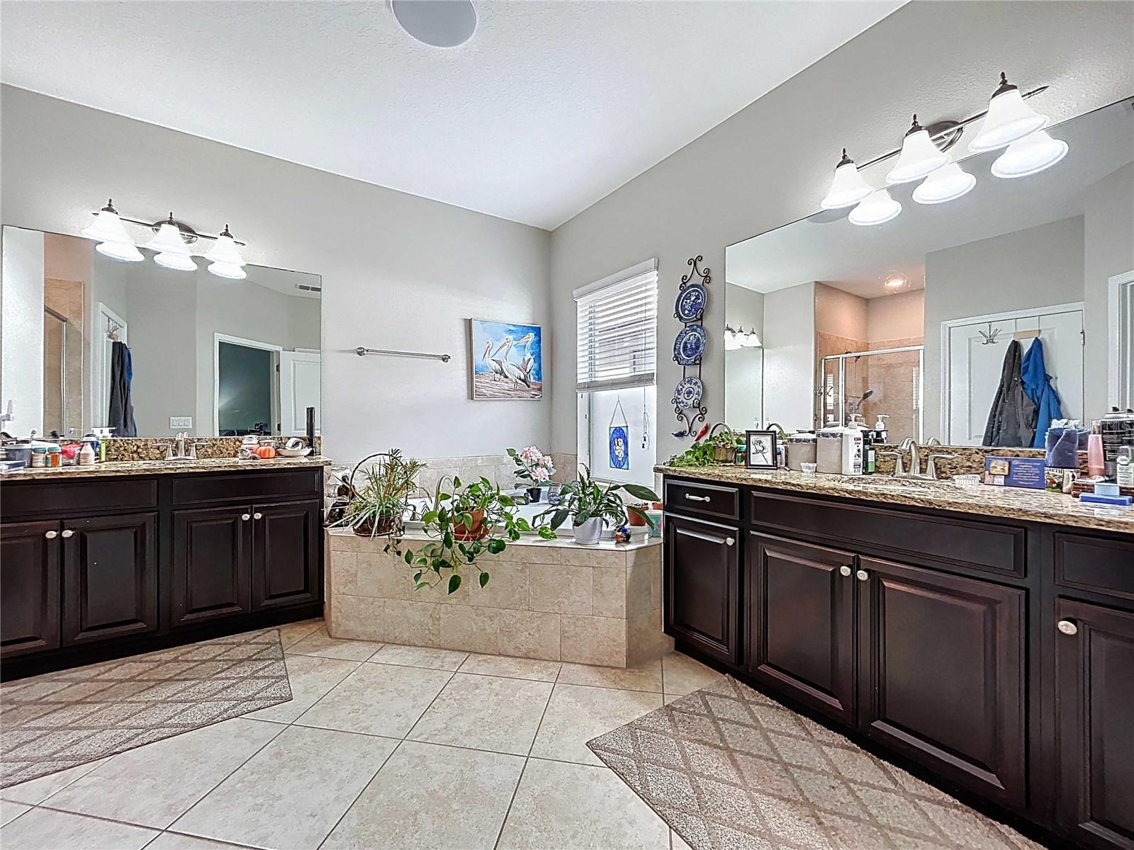 ENCLAVE AT BOYETTE - Residential