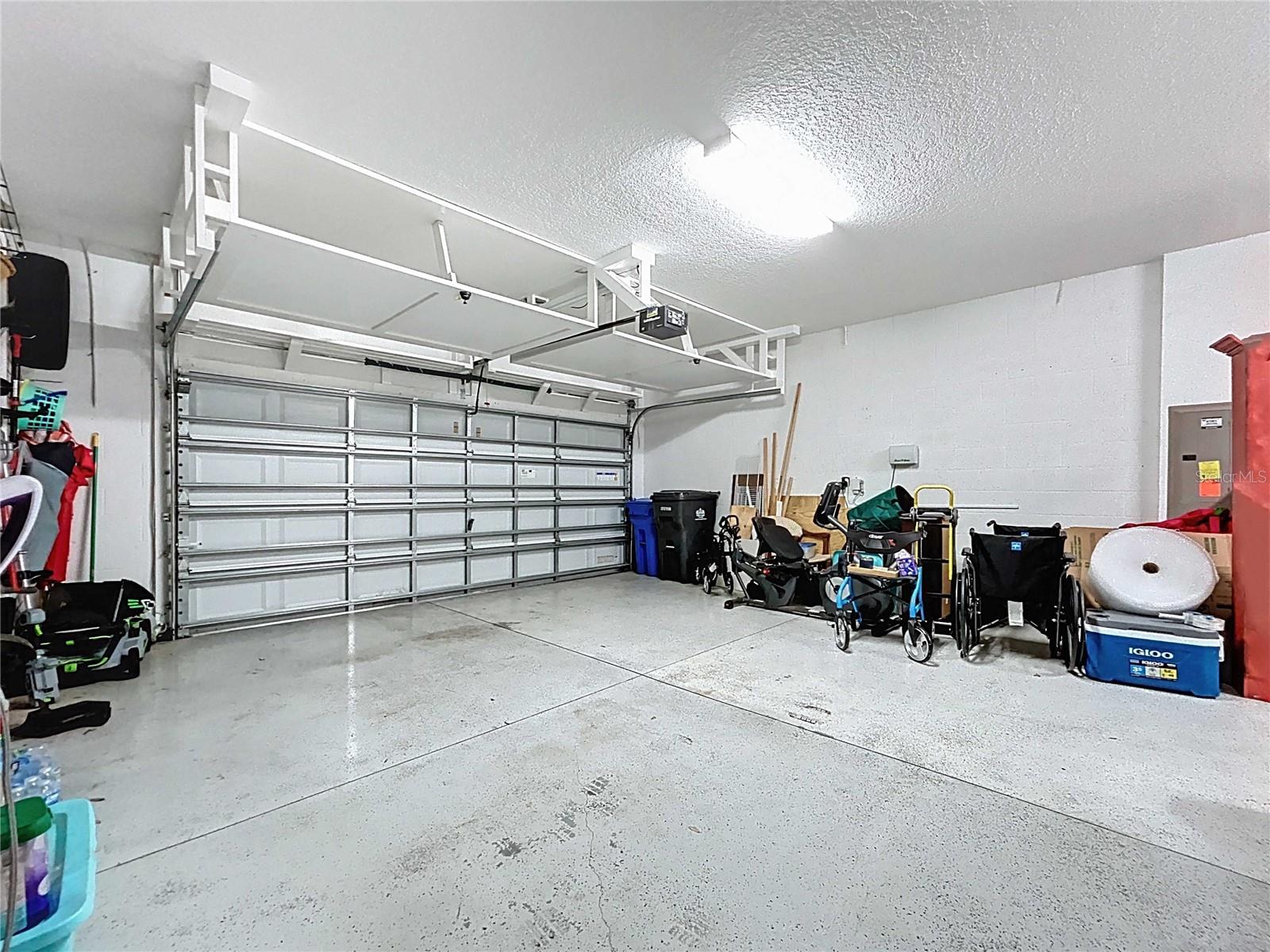 ENCLAVE AT BOYETTE - Residential