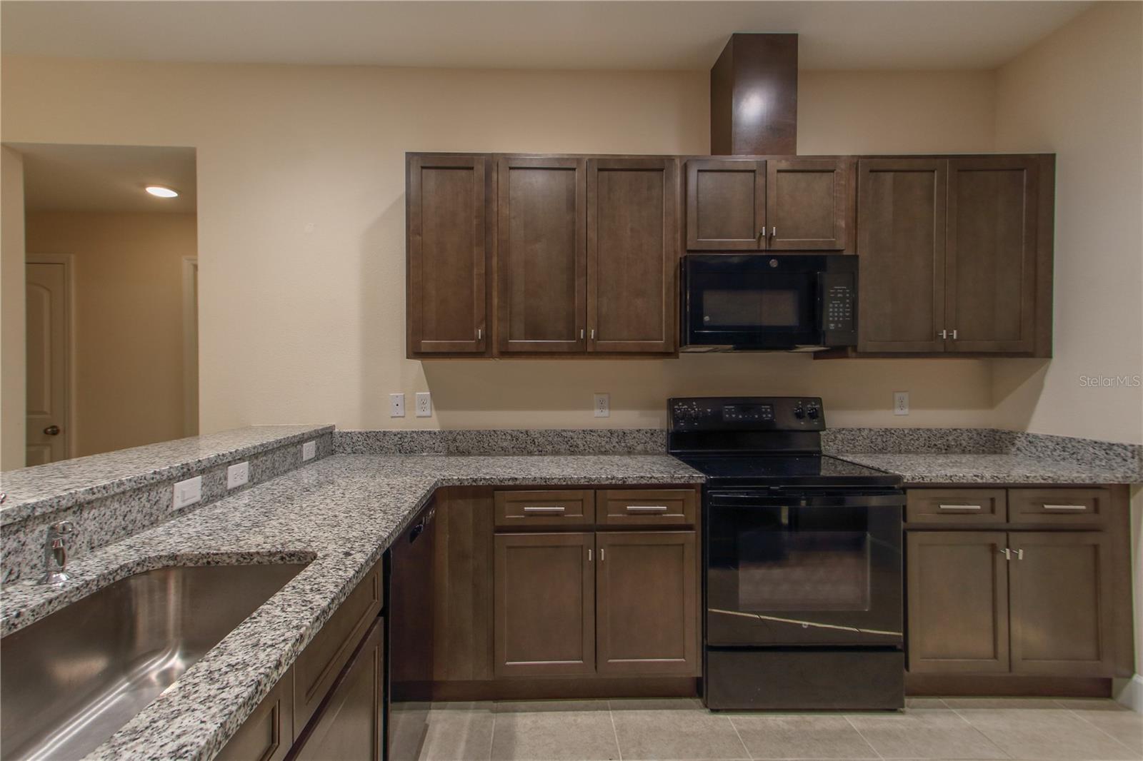 ROYAL HIGHLANDS - Residential