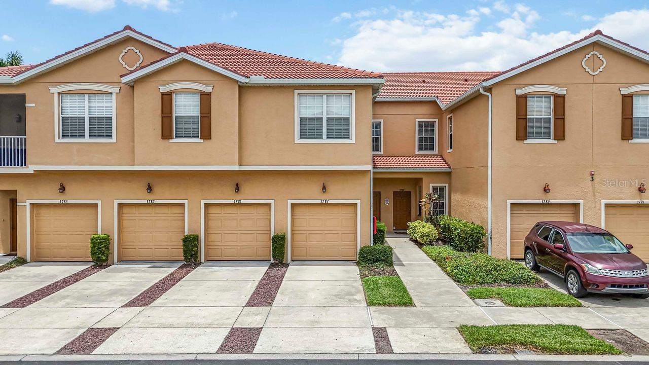 3787 PARKRIDGE CIRCLE