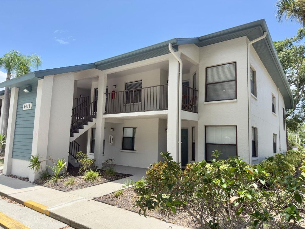 Photo of 4411 46th Avenue W #204, Bradenton, FL 34210 (MLS # A4659631)