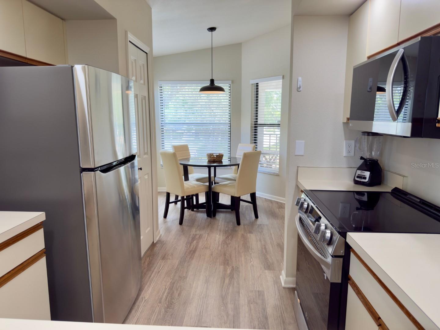 SHOREWALK BATH & TENNIS CLUB 12 - Residential