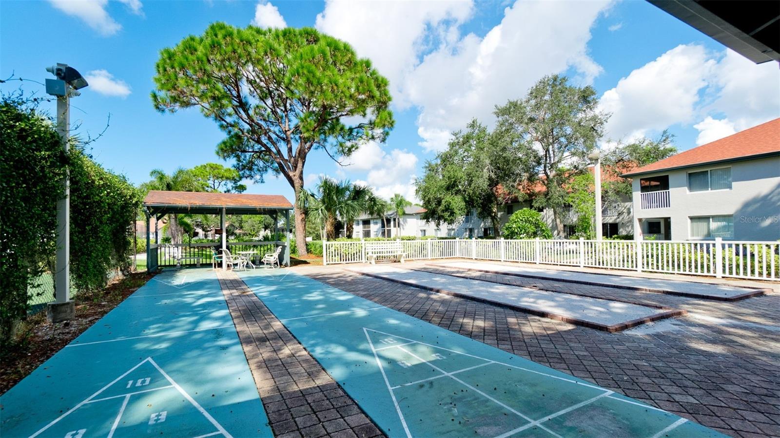 SHOREWALK BATH & TENNIS CLUB 12 - Residential