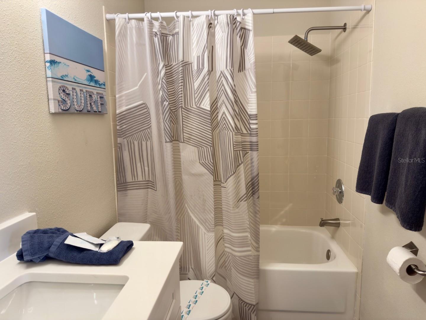 SHOREWALK BATH & TENNIS CLUB 12 - Residential