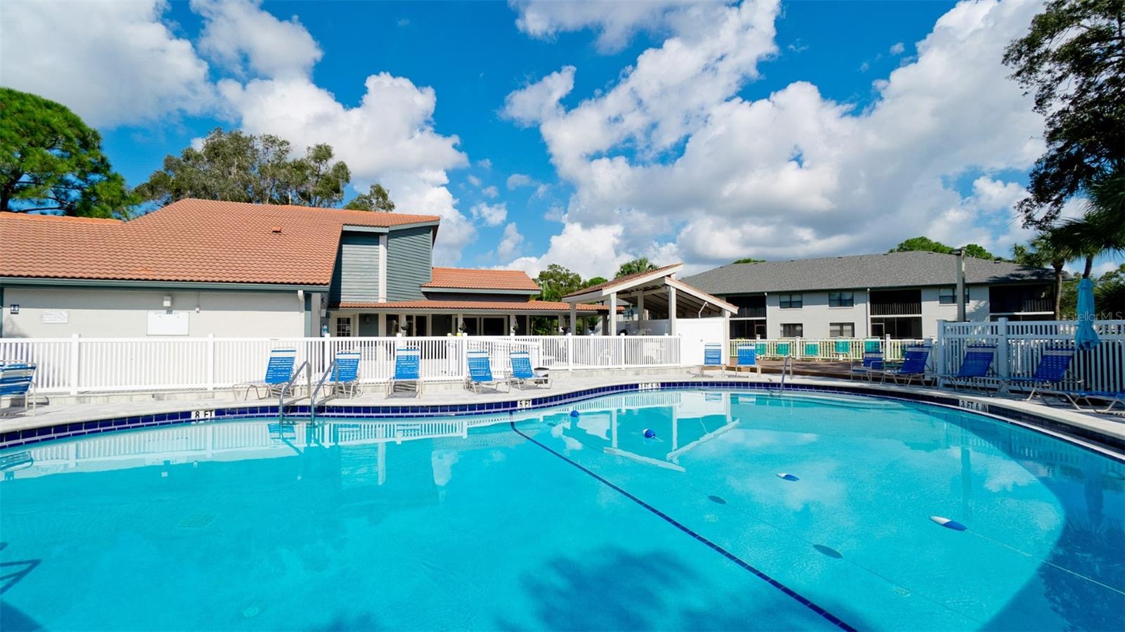 SHOREWALK BATH & TENNIS CLUB 12 - Residential